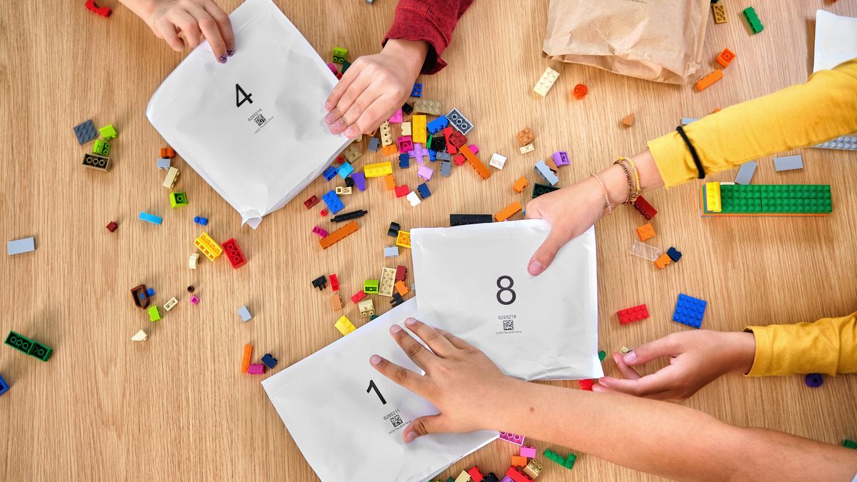 Lego po nátlaku dětí přejde na papírové obaly